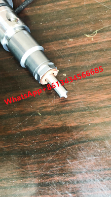 Diesel Engine Parts Fuel System Common Rail Injector 504128307 0445120075