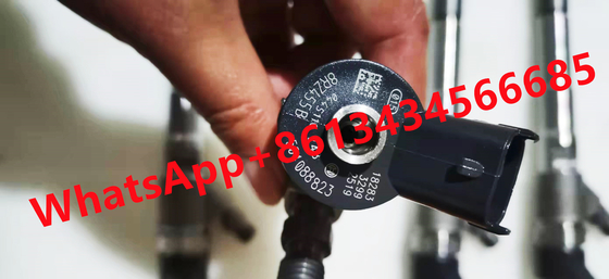 0445110247 Common Rail Fuel Diesel Injector For  504088823 0445110248