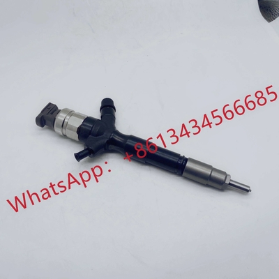 1KD Common Rail Denso Fuel Injector 095000-8290 23670-0L050 23670-09330 23670-30370